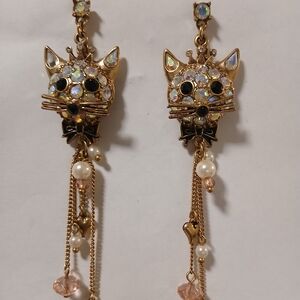 Betsy Johnson Queen Cat Dangle Earrings Bow Tie Rhinestones Pink Black White